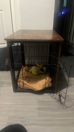 Farmhouse Style Wooden Dog Crate  LIKE NEW!!