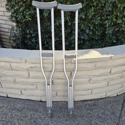 Crutches 