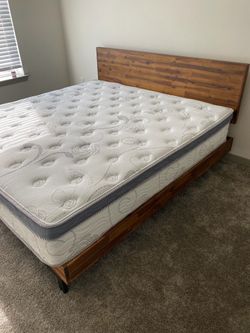 King Bed Headboard and Frame no damage