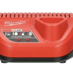 M12 12-Volt Lithium-Ion Battery Charger 
