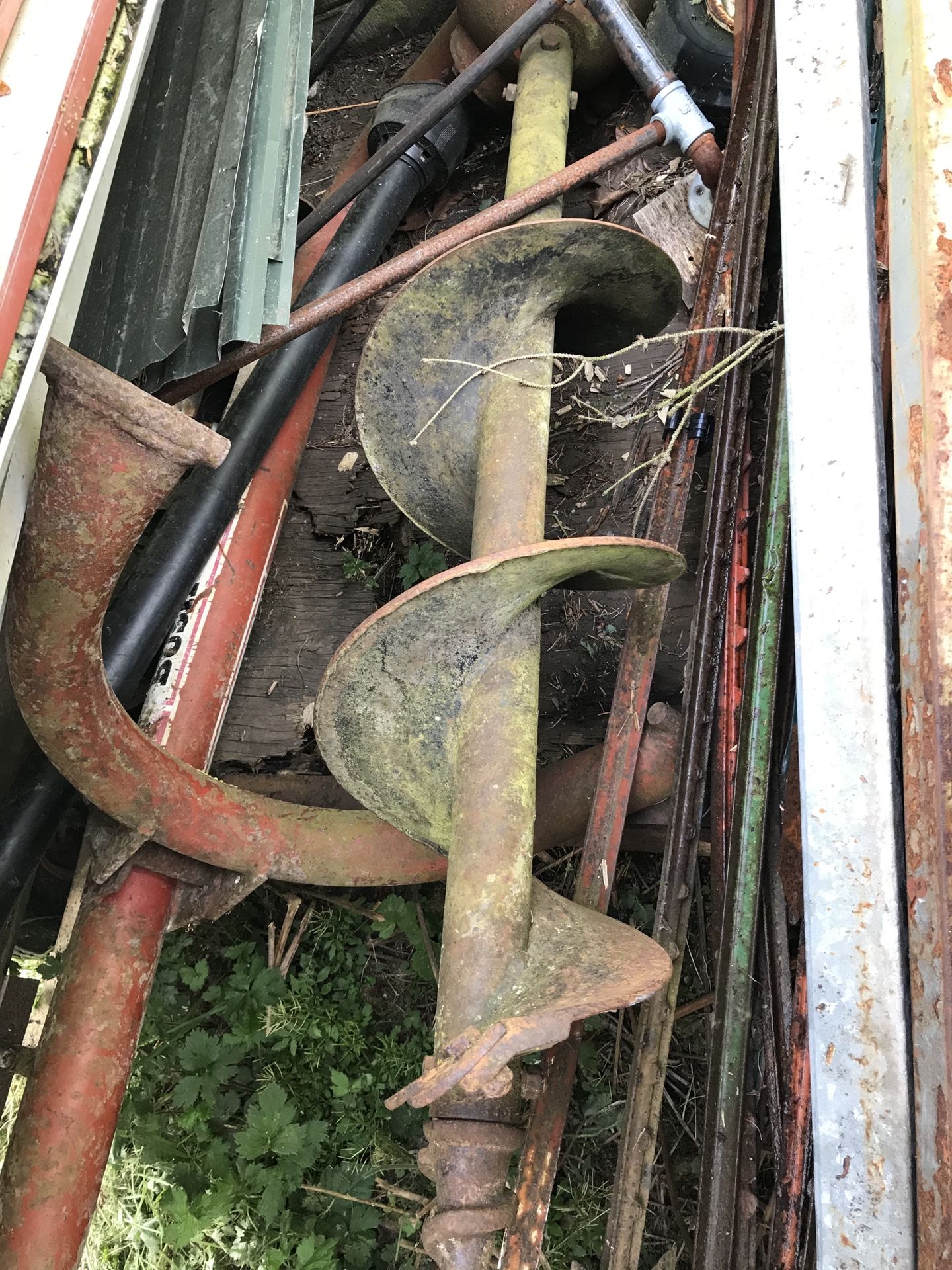 Tractor 3 point post hole auger for pto 9 & 12 inch drill bits Bush hog