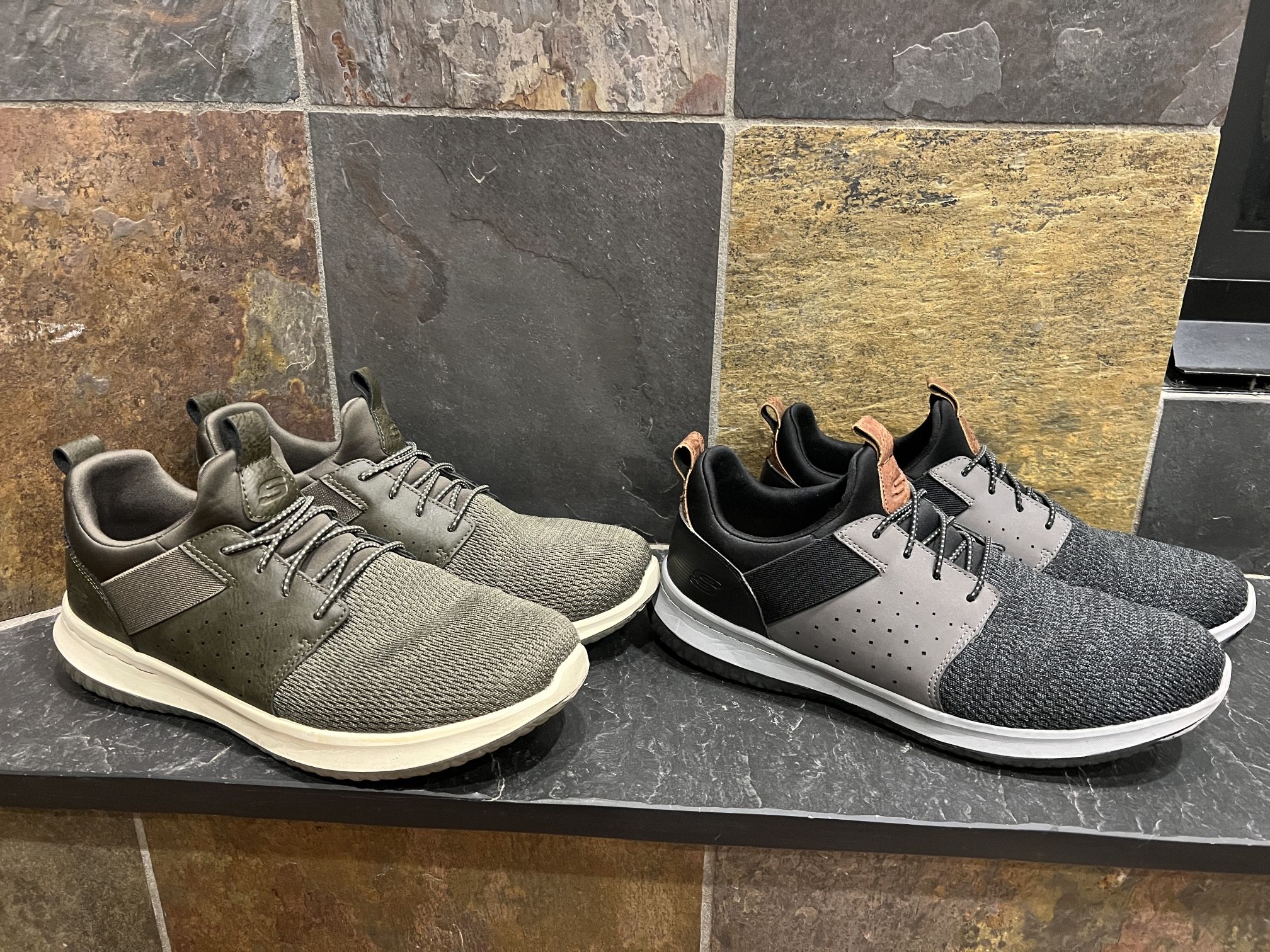 Men’s Size 11.5 Sketcher Shoes