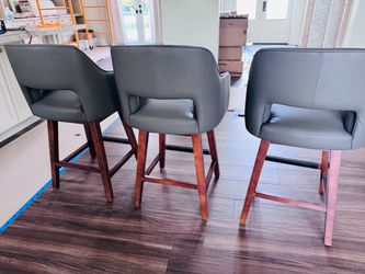 Great Stools