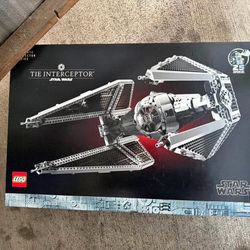 LEGO Star Wars Ultimate Collector Series TIE Interceptor Model Set 75382