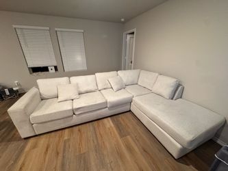 Sectional couch