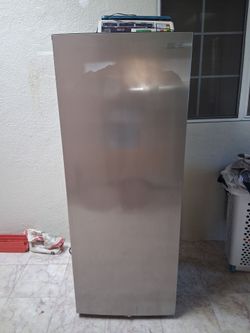Vissani frezzer & refrigerator