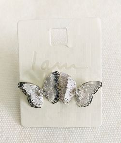 Super cute! I Am 💖✨🦋3D BUTTERFLY 🦋 ✨ 💖 E a r r i n g s