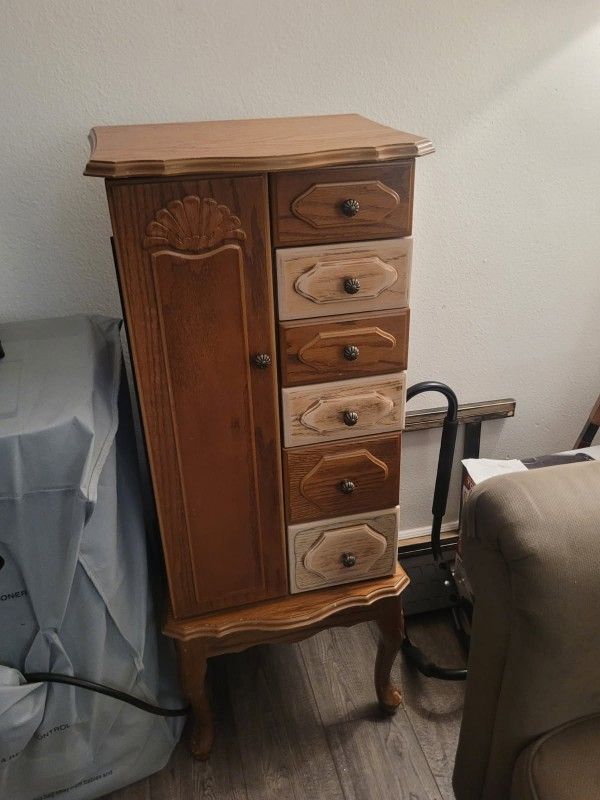 💍 Vintage Style Jewelry Stand 💎