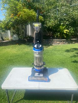 Gd. Cond. Bissell Cleanview Swivel Rewind Canister Vacuum