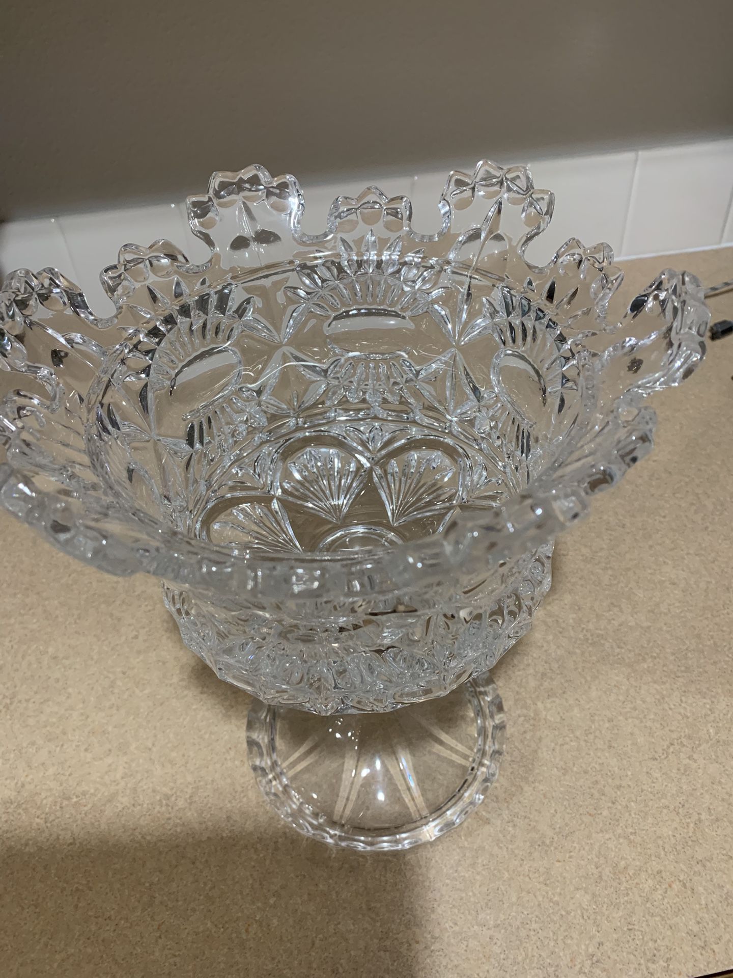 Big Cruytal vase . new
