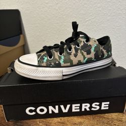 Boys Converse