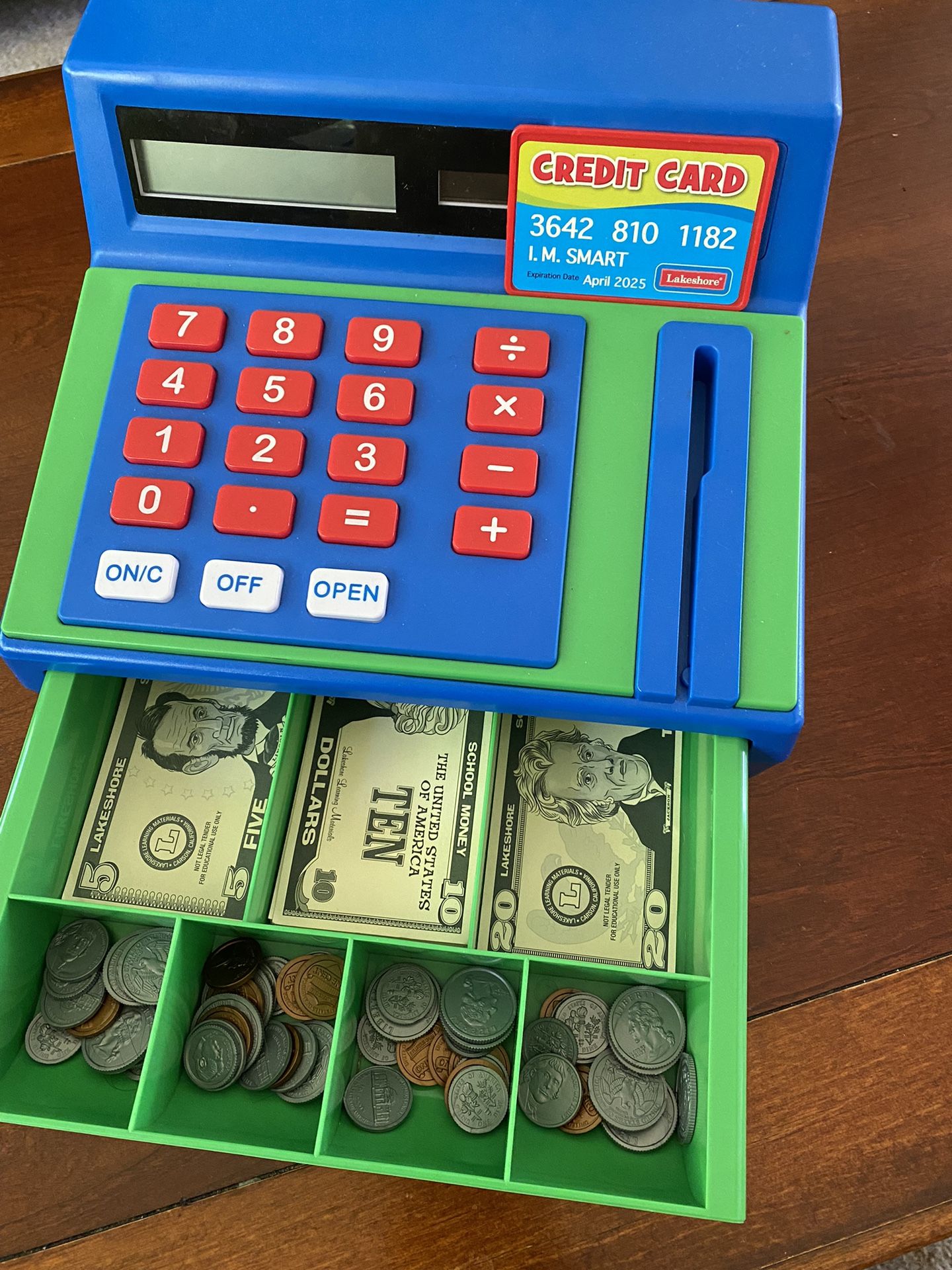 Lakeshore Real-working Cash Register