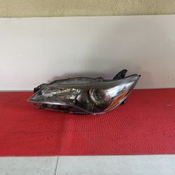 For 2015 Toyota Camry Se/Xse/Hybrid Headlight Driver Left Side