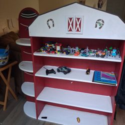 Wooden Barn Bookshelf 
