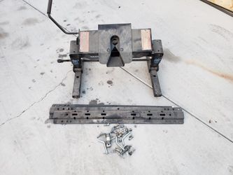 Reese 5th wheel hitch