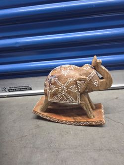 Wood elephant