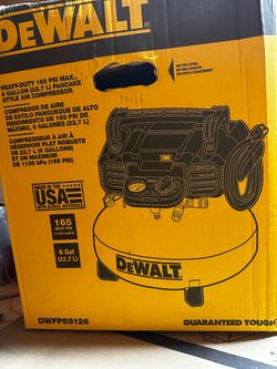 DEWALT 6 Gallon Pancake Air Compressor
