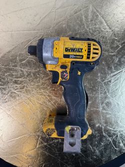 Heavily used DeWalt DCF885 impact drive - tool only, no battery
