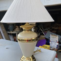  Nice table lamp