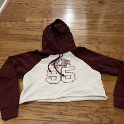 Women’s Forever 21 Cropped Sweatshirt 