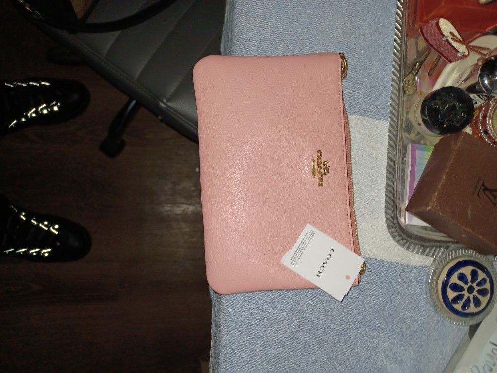 Coach Wristlet Brand New This Season
