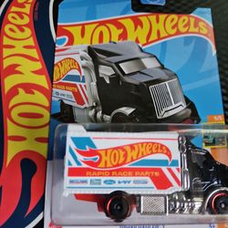 Hot Wheels Mainline hiway hauler 2