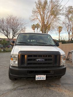 2008 ford E-350