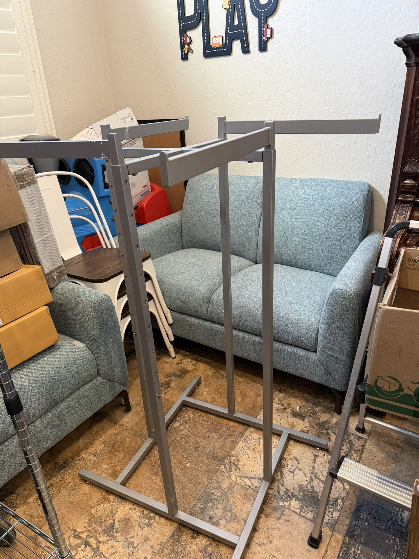 Adjustable Clothing Rack Metal Retail hanging Clothes