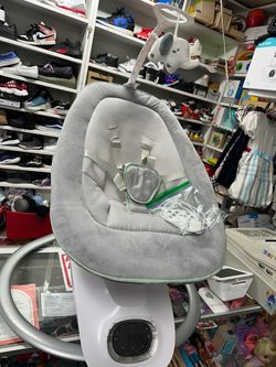 Mom Cozy Baby Swing