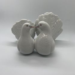 Lladro Porcelain Couple Doves