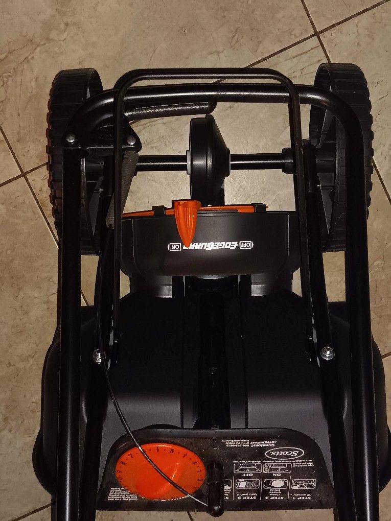 Scotts Edge Guard Mini