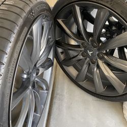 TST 20" Tesla Model 3 Wheel and Tire Package (Set of 4)
