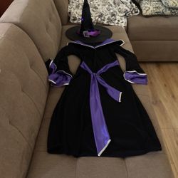 Halloween Costume: Incantasia, The Glamour witch