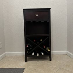 Accent Table/Wine Rack