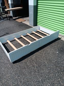 Trundle Bed