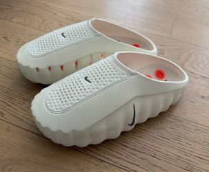 Nike Mind 001 with box. Lightly used. Size 10 Men’s