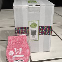 Scentsy Plug In Wax Warmer 