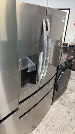 Frigidaire French Door refrigerator