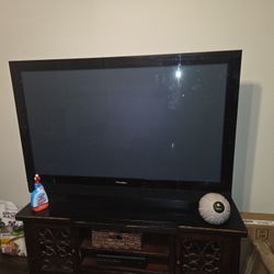 Pioneer Kuro 60' Plasma TV