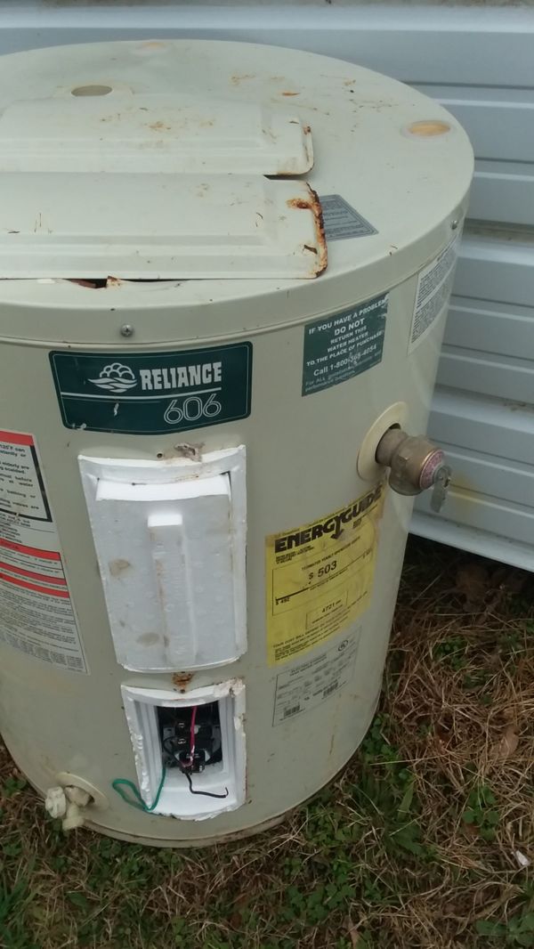 Reliance 606 hot water heater 38 gallons for Sale in RED BLNG SPGS, TN