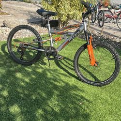 Huffy Valcon 20" boy's full suspension mountain bike