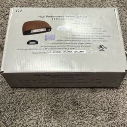 Indoor/outdoor LED high-performance lighting
