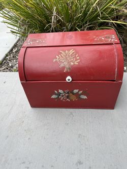 Vintage Breadbox