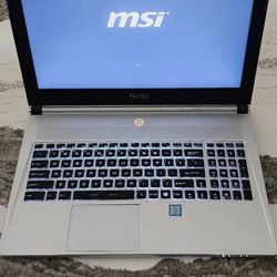 MSI gaming laptop 15.5" 32GB. RAM Intel core i7