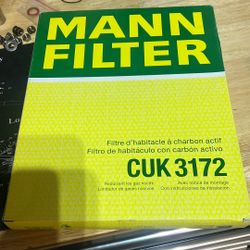 Mann Filter CUK 3172 Automotive Cabin Air Filter with Activated Carbon, Car & Truck Passenger Compartment OEM Filter Replacement for Mercedes Benz: E3