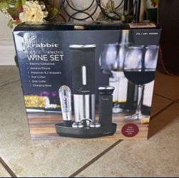 Rabbit 8 Piece Wine Set