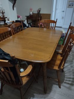 Dining Room Set And Hutch