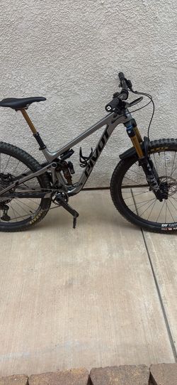 Pivot Trail 429 size small