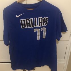 Luka Dallas Mavericks Men’s Size XL T-shirt 