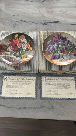Collector Plates - Roses and Lilacs